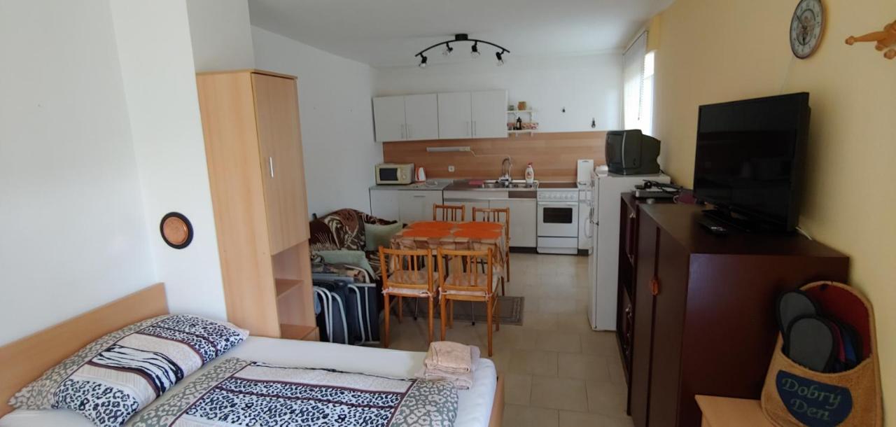 Ubytovani Marketa Perna Bagian luar foto